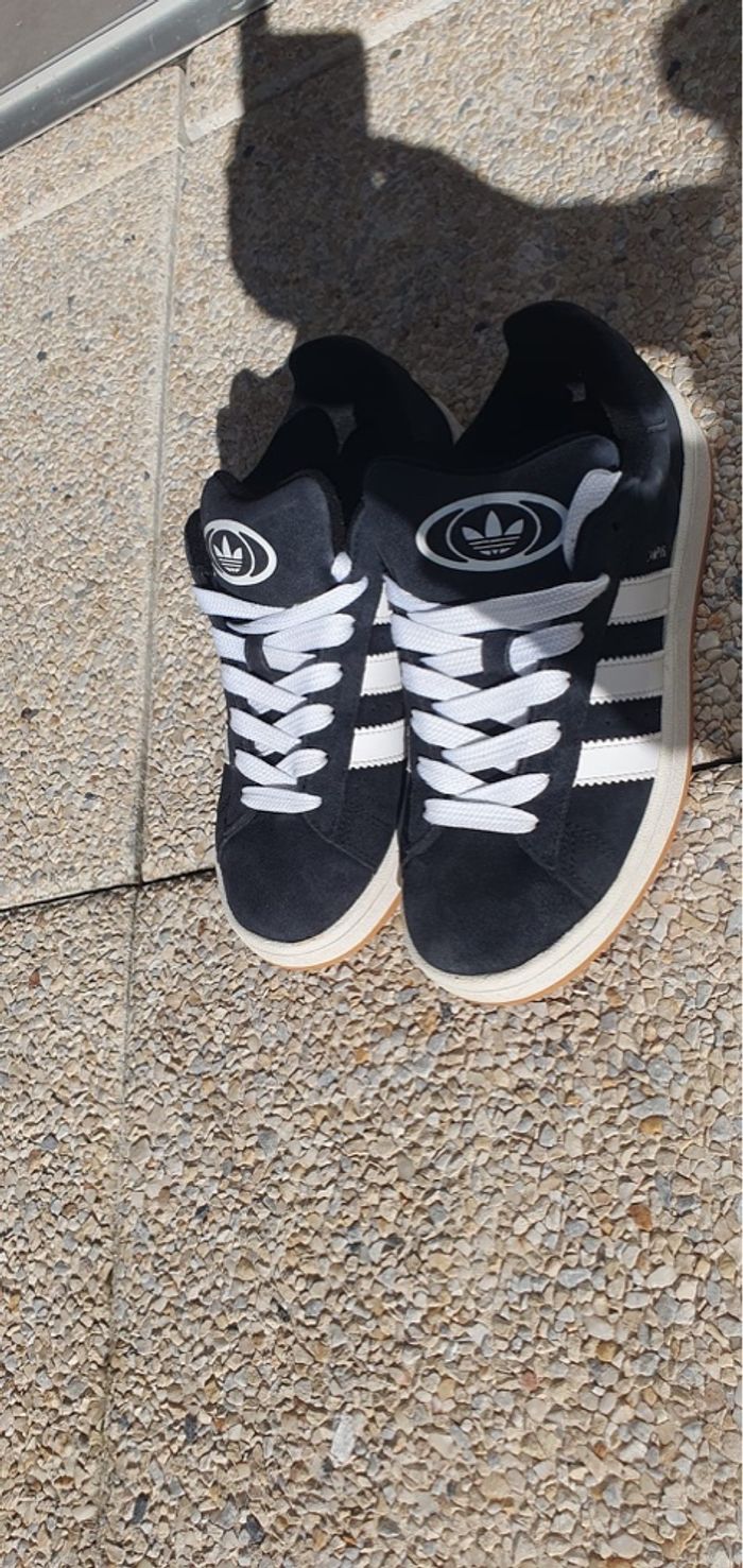 Adidas campus noir et blanc taille 38 2/3 - photo numéro 2