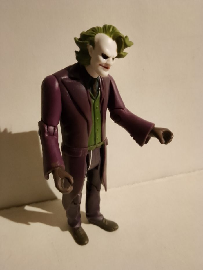 figurine articulée le joker batman dark knight dc comics 2008 - photo numéro 2
