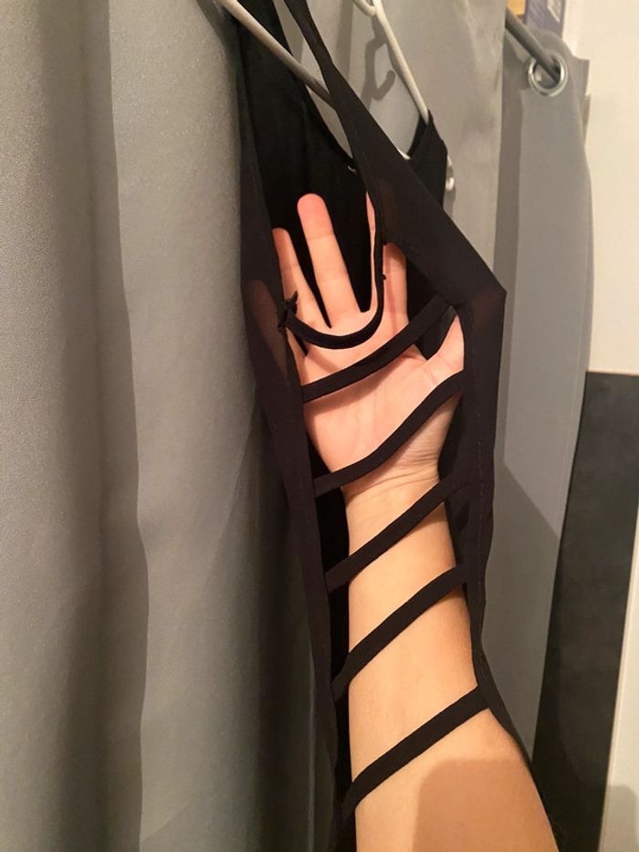 Teeshirt noir - photo numéro 2