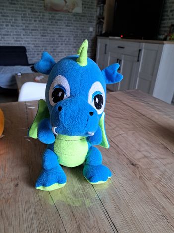 Peluche dragon