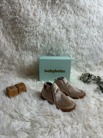 Paire de chaussons Babybotte taille 25