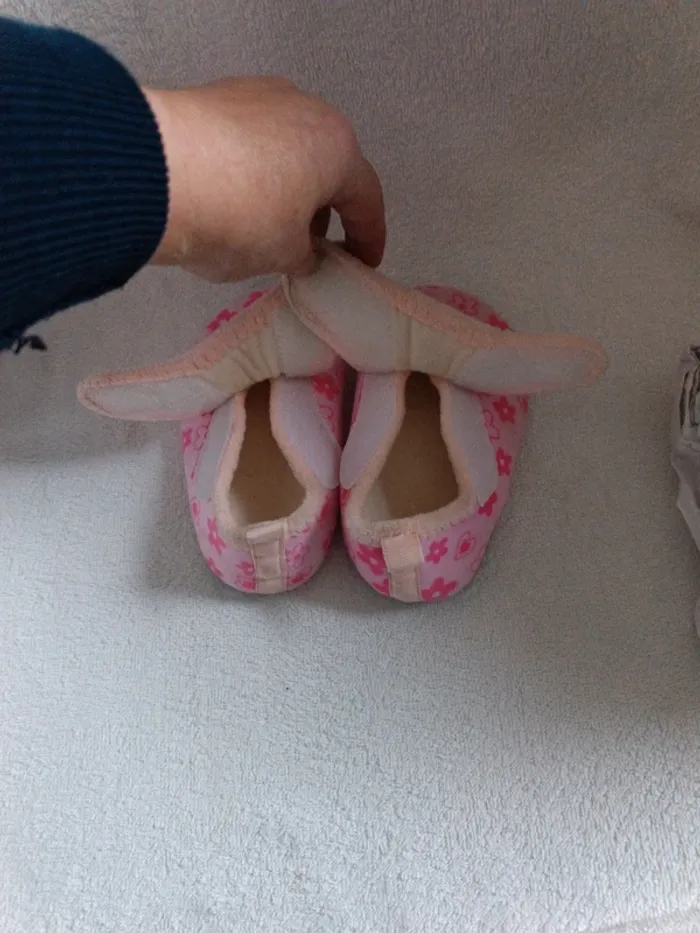 Chaussons rose 24-25 - photo numéro 3