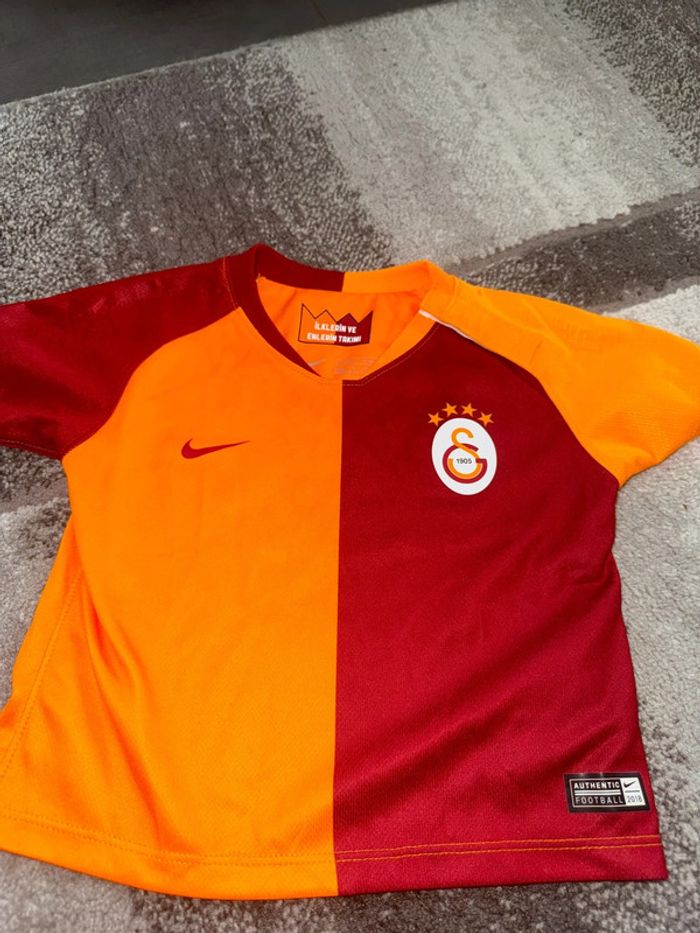 Maillot de foot bébé 9-12 mois Galatasaray authentique