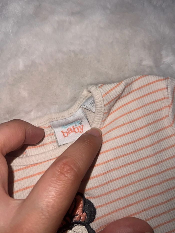 TEE shirt 24m - photo numéro 2