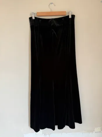 Jupe longue en velours noir