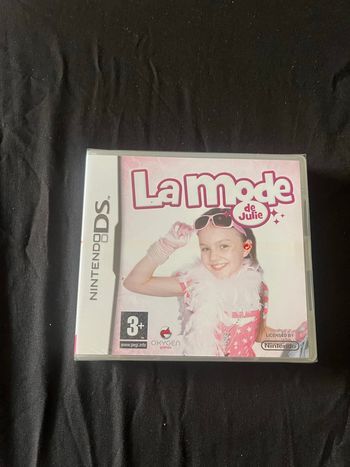 🎮 **Jeu Nintendo DS – La mode de Julie** 🎮 