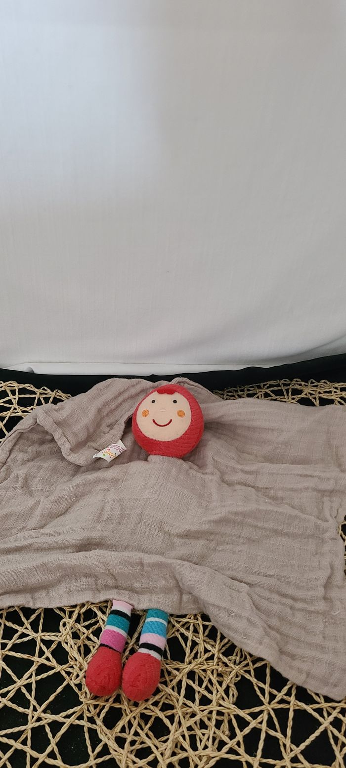 Doudou plat lutin chaperon rouge beige EBULOBO - photo numéro 4