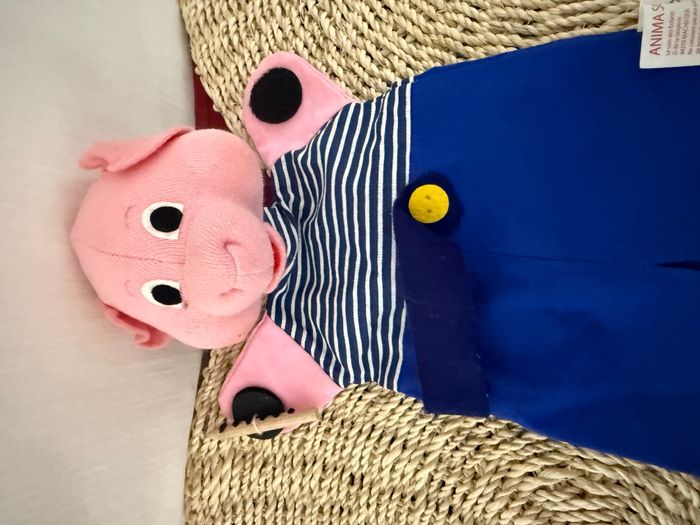 Marionnette cochon en salopette bleue - photo numéro 2
