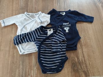 Lot bodys naissance