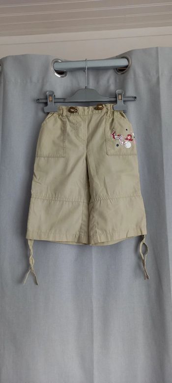 Pantacourt beige 3 ans 21 just for grils