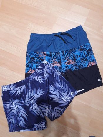 Lot de 2 shirt de bain quiksilver et firefly M 16 ans