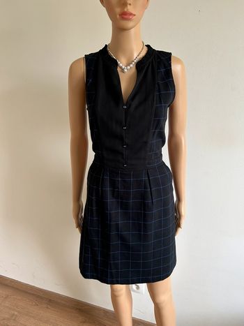 Robe bleue marine à carreaux Naf Naf taille 36 jamais portée