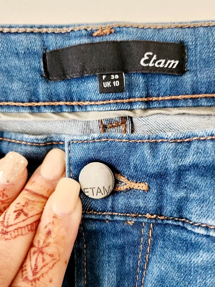 🟦 Jean slim brodé étoiles – Etam – Taille 38 - photo numéro 3
