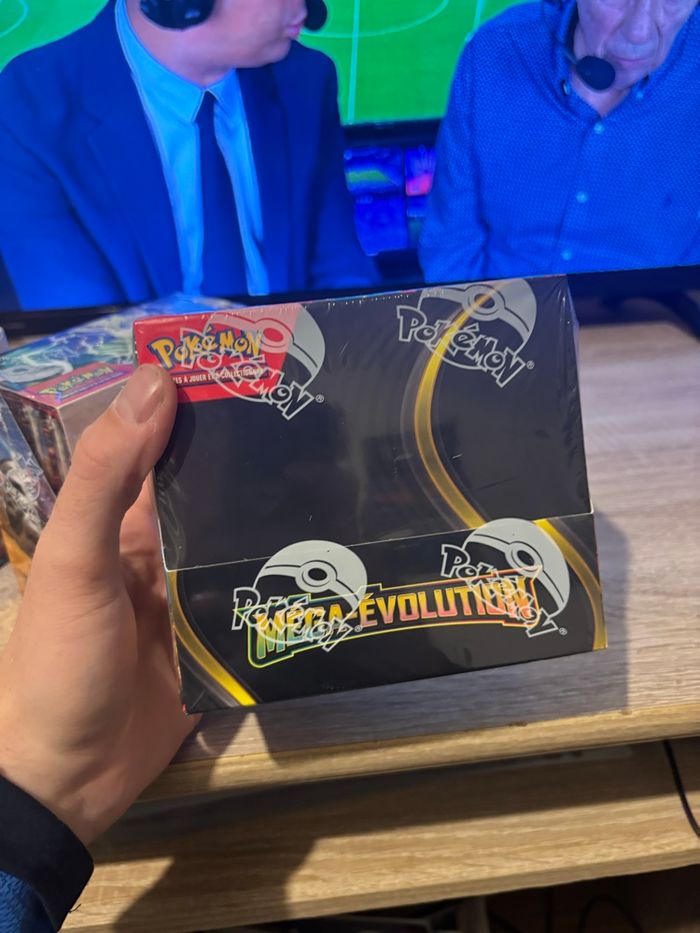 Display mega évolution