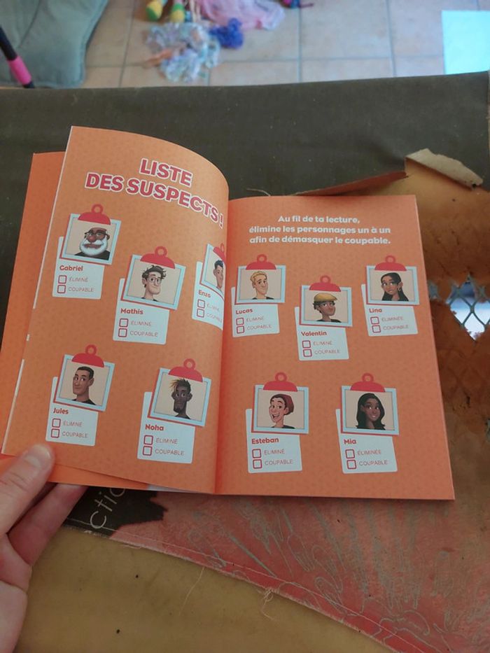 Livre Qui est ce ? L'enfant du soleil neuf - photo numéro 4