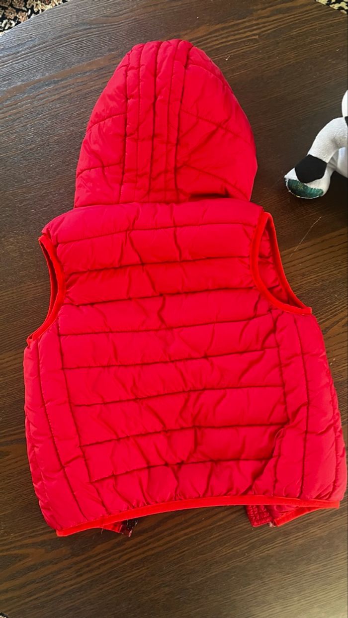 Veste sans manches avec capuche - photo numéro 4