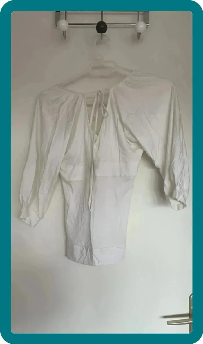Blouse blanche - photo numéro 2