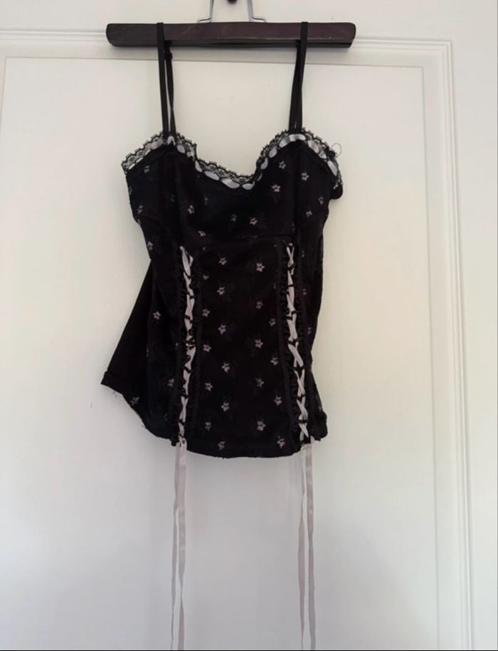 Débardeur noir effet corset