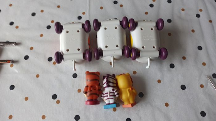 Train avec 3 wagons - photo numéro 7