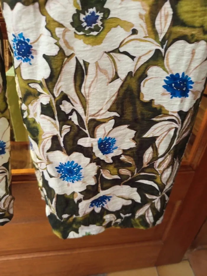 Combinaison fleurie verte blanche et bleue - photo numéro 4