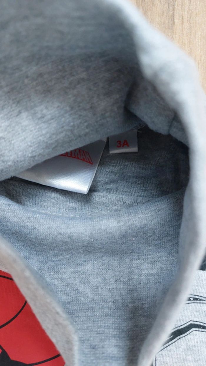 Tee-shirt manches longues mixte primark 24-36 mois - photo numéro 3