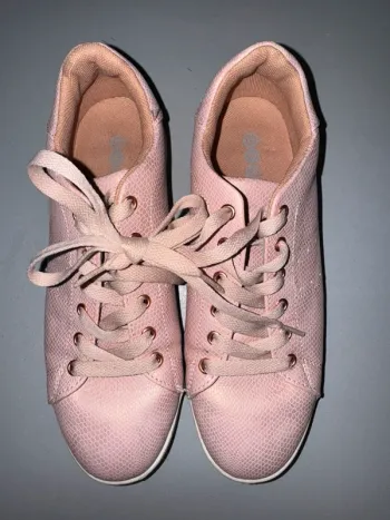 Baskets roses Marques Girls pointure 38