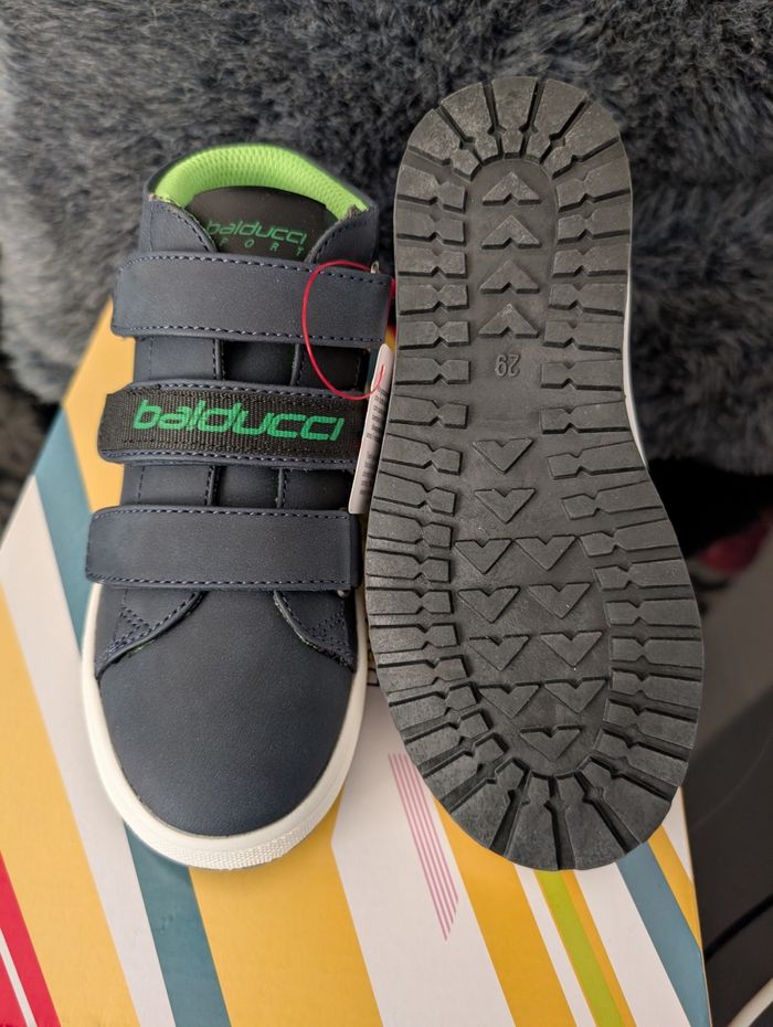 Chaussures garçon. Taille 29. Neuf. Balducci - photo numéro 4