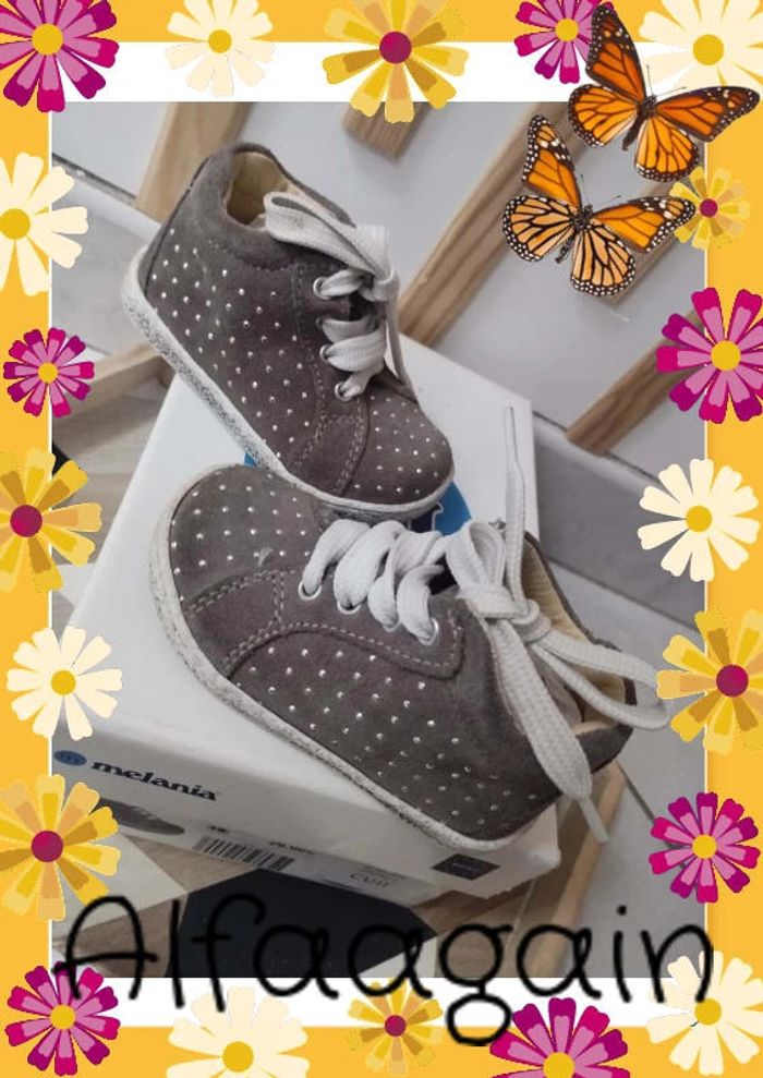 Chaussures neuves bébé 19 fille - photo numéro 2
