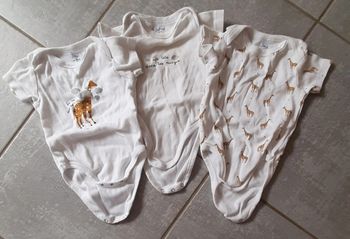 Lot 3 bodies mc mixte mot d'enfants 9mois