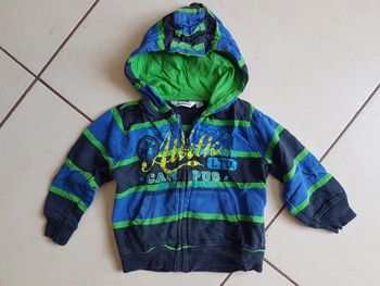 Gilet a capuche garcon 2 ans