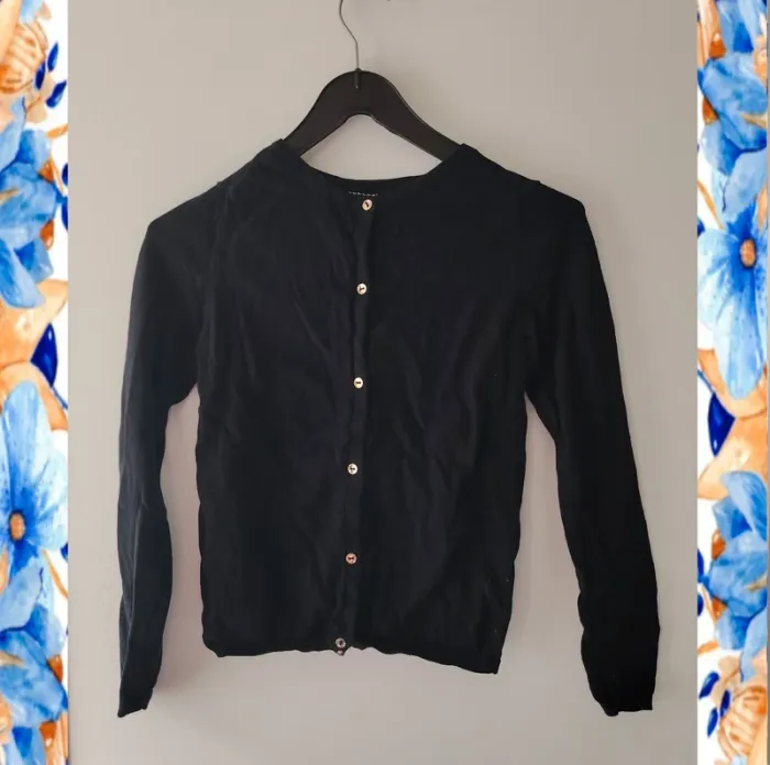 Lot de 7 gilets 10 ans - photo numéro 2