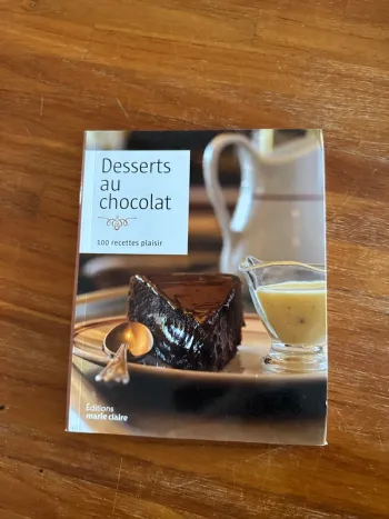 Livre dessert au chocolat 100 recettes plaisir