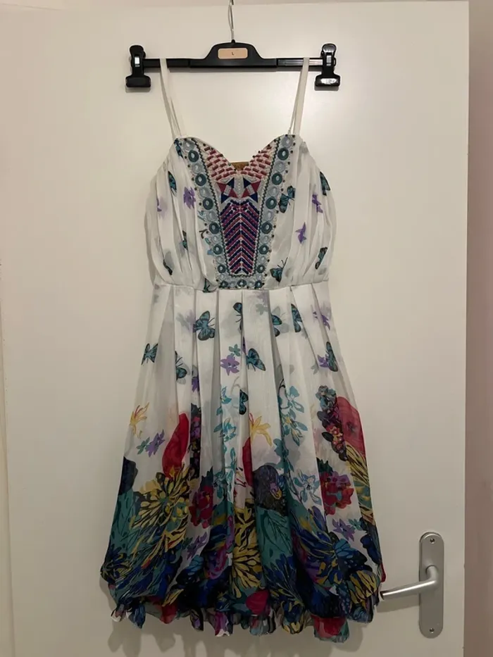 Robe courte