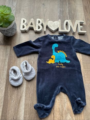 - Pyjama Kiabi  - 1 mois  - Très bon état