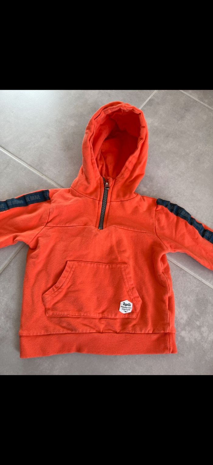 Sweat à capuche 24 mois - photo numéro 2
