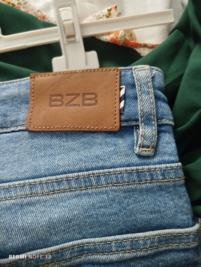 #kytie32femme. Jeans taille 32 - photo numéro 3