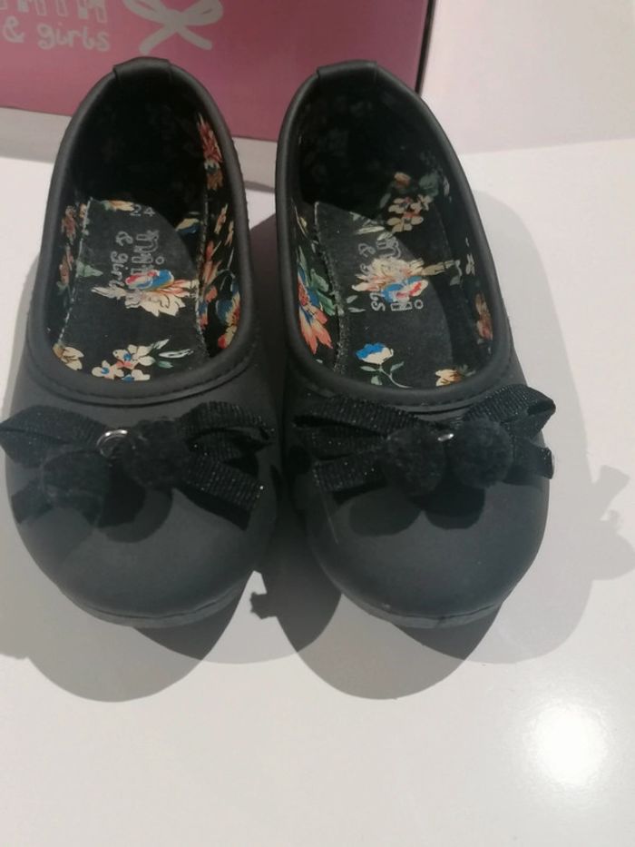 Ballerines soirée T 24 👧🏻 - photo numéro 4