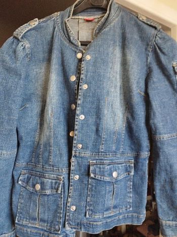 Veste jeans 36 vas aussi 38 élastique
