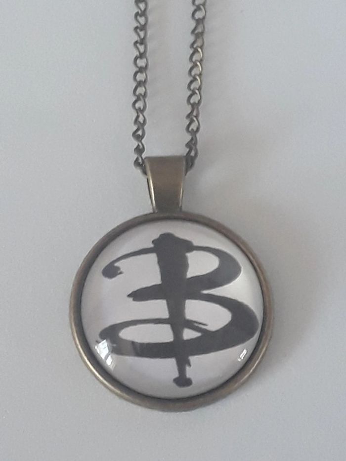 Collier Buffy contre les vampires
