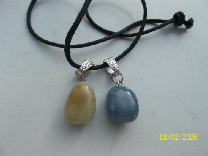 Pendentifs en pierre - photo numéro 4