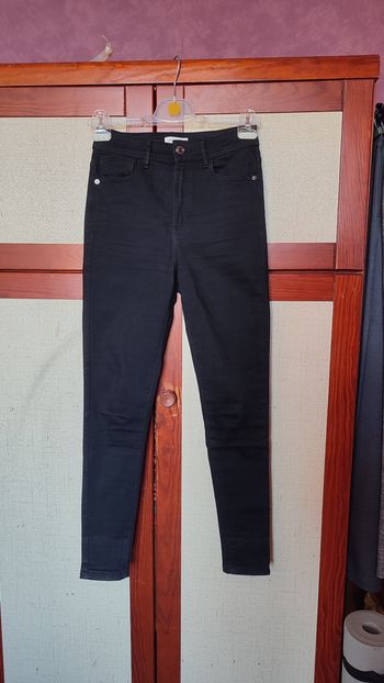 Jean skinny noir taille 36
