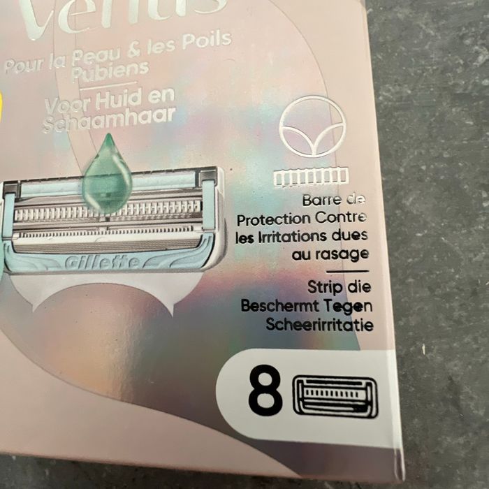Gillette Vénus 8 Lames - photo numéro 2