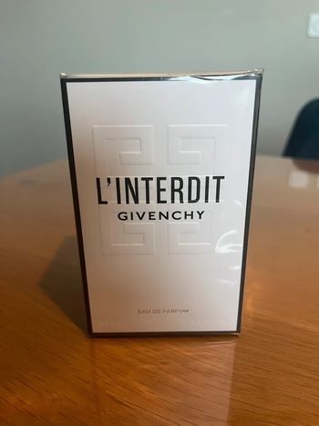 Neuf avec étiquette·Givenchy