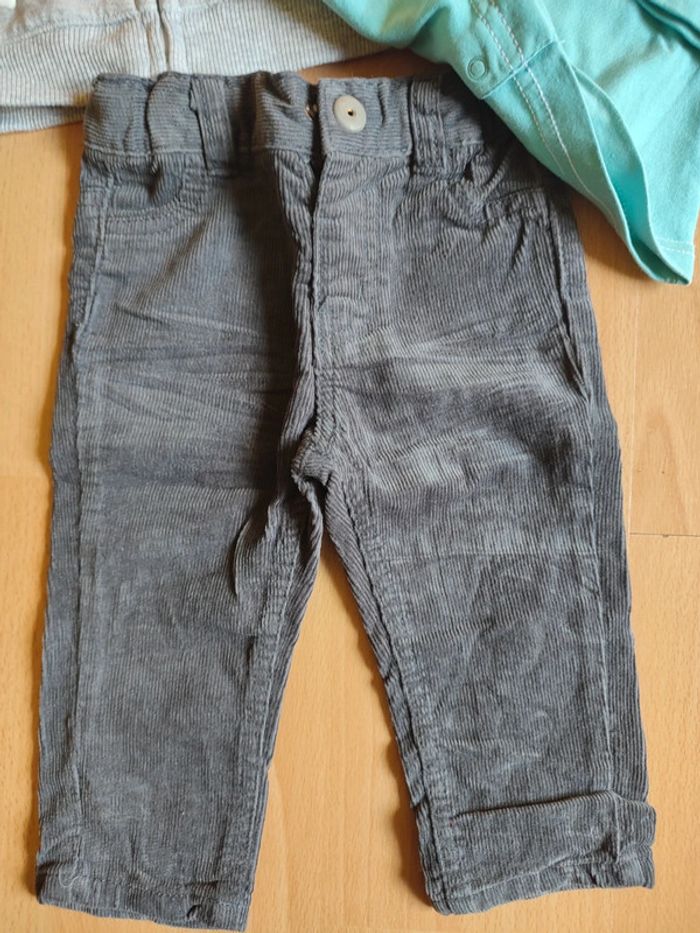 Lot ensemble pantalon + t-shirt manches longues + sweat zippé à capuche en 6M - photo numéro 3