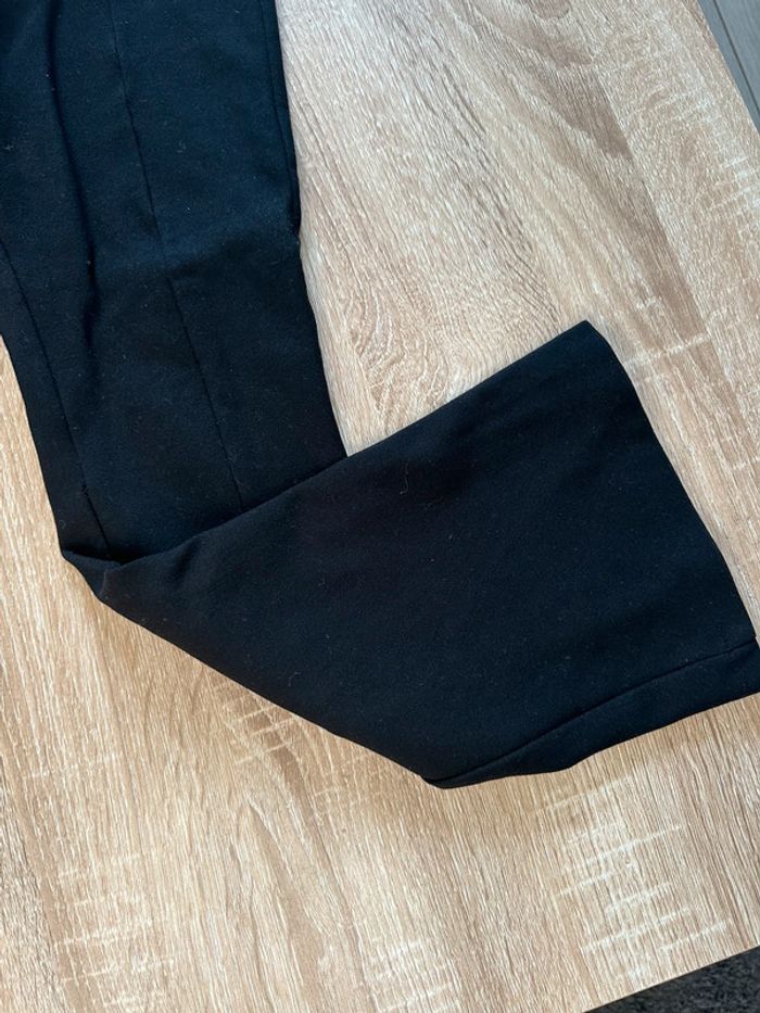 Pantalon noir - photo numéro 3