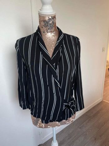 Blouse noire rayures blanches Pull & bear 36
