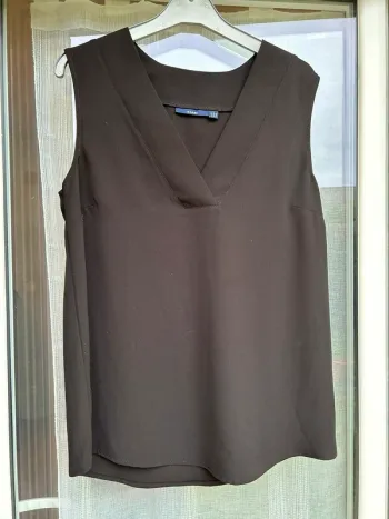 Blouse sans manche noire