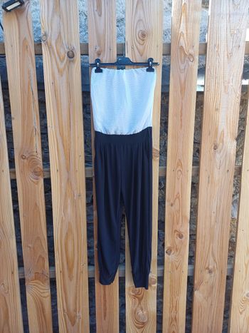 Jolie combinaison sans bretelles fluide noire et blanche Made in Italy