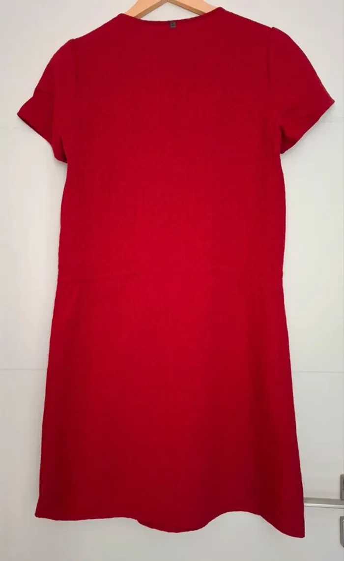 Robe I.Code Rouge Rubis - Taille 34 - Neuve - Effet texturé - Col cache-cœur - photo numéro 4