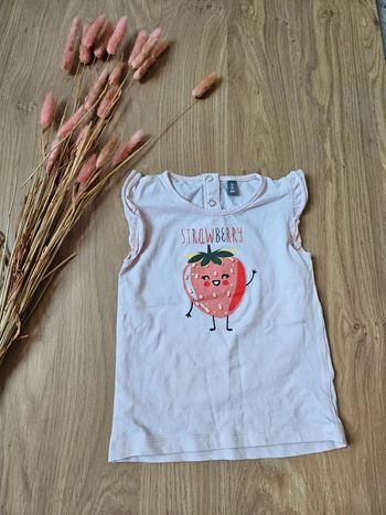 Tee shirt fraise 🍓 wibra 80 Cm